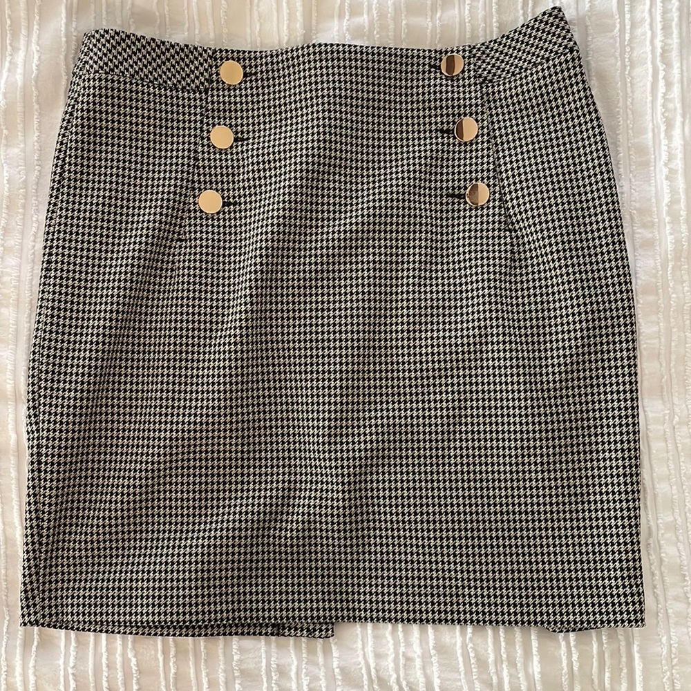 tan houndstooth pencil mini skirt